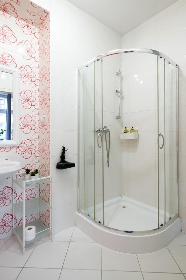 Discover Krakow Apartments - 3 Rakowicka St - Classic Apartments Near Main Station - Netflix Eksteriør bilde