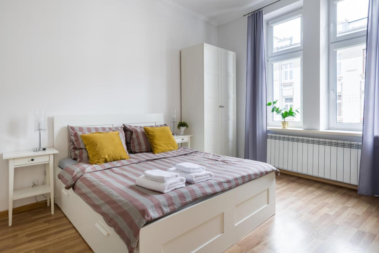 Discover Krakow Apartments - 3 Rakowicka St - Classic Apartments Near Main Station - Netflix Eksteriør bilde